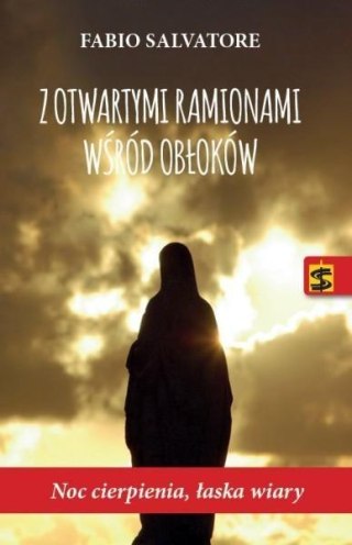 Z otwartymi ramionami wśród obłoków