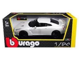 BBURAGO MODEL NISSAN GT-R 2017 WHITE 1:24